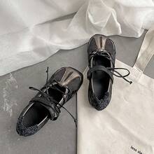Women Flat Sandals - Black - View 2