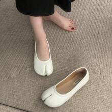 Women Flat Sandals - Silver - View 4