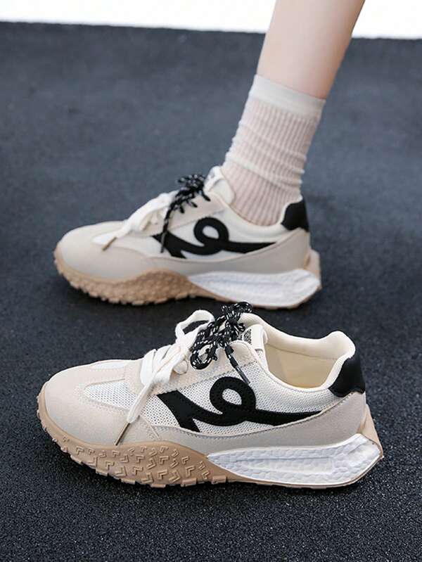 Sportschuhe für Teenager, Unisex Sportschuhe für Kinder, modische Patchwork Freizeitschuhe, klassische Retro-Schuhe, leichte Laufschuhe, bequeme Trainingsschuhe, Studentenweiss/schwarze Sneaker