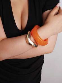 2 件套复古奢华朋克几何方形树脂手镯，极简主义不对称粗开口袖口手镯，多层组合配饰，适合日常佩戴、海滩度假，持久保色，女士时尚珠宝（金属表面纹理细节以实际物品为准）