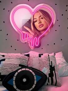 Srebrne lustro LED Neon zasilane przez USB, topiące się serce, artystyczne lustro: odpowiednie do wystroju domu, studia, salonu, salonu tatuażu, sztuki dekoracyjnej, prezentu urodzinowego