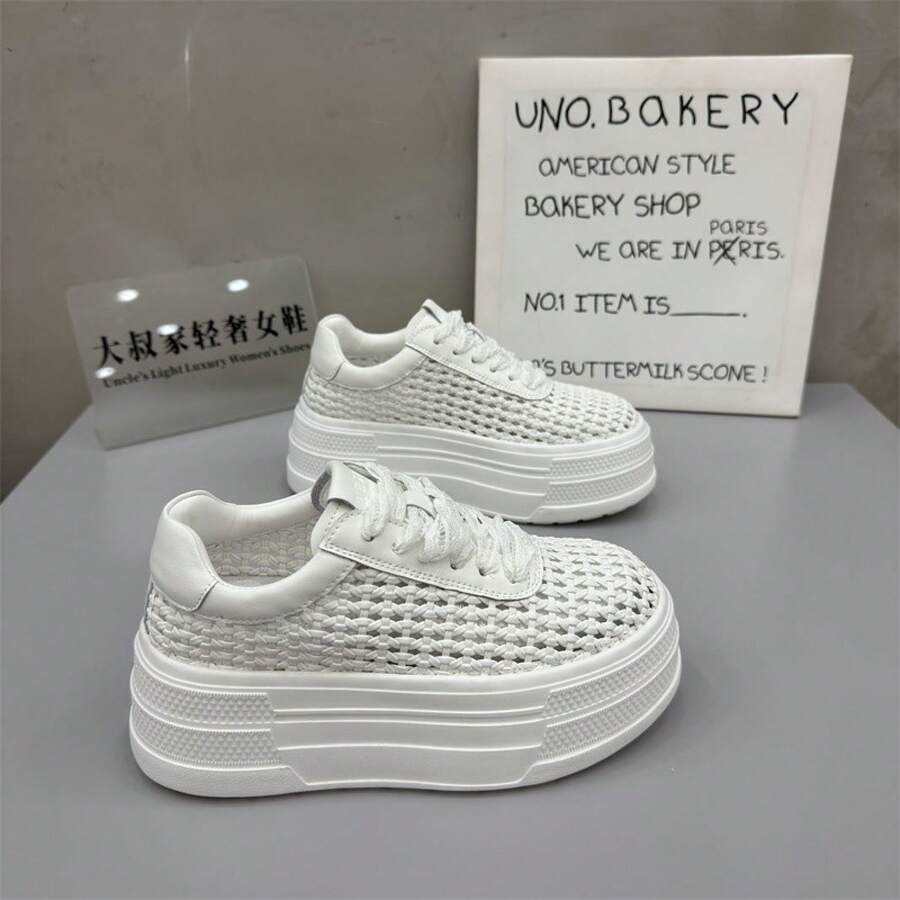 Women Wedges & Flatform - 米色 - 查看 1