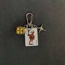 Poker God Of Gamblers Multi-Element 1 Piece Women's License Plate Pendant Keychain Accessory, Star-Shaped Pendant Style, Suitable For Bag Hanging, Car Hanging, Valentine's Day Gift, New Year Gift Bag Pendant Keychain Waist Hanging Ornament - 紅色 - 查看 3