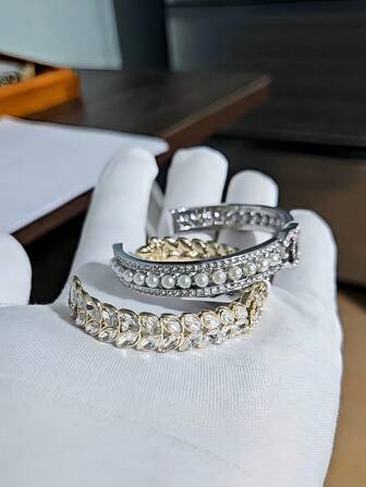 1pc Letter, Pearl, Leaf & Rhinestone Decor Elegant Bangle Bracelet, Luxury High-End Versatile New Gift, Best Accessory