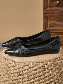 A Pair Of Women's New Stylish And Versatile Pointed Wedding Party Travel Flat Shoes For All Seasons, Women's New Soft Soled Shallow Mouth Scoop Shoes For All Seasons, Fashionable And Stylish Black Bow Shoes With A Relaxed Body - 黑色 - 查看 3