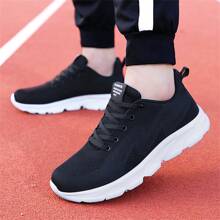 Zapatillas deportivas casuales para hombres de talla grande, malla transpirable, zapatillas de correr duraderas, precio especial al por mayor