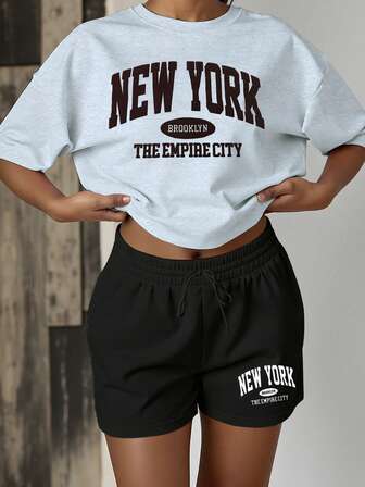 HESSEN Dam 2-delat set med tryck, rund hals, kortärmad, avslappnad t-shirt och tryckta shorts, 2-delat set, dagligt mode, tryckt, avslappnad, minimalistisk, avslappnad kostym, tillbaka till skolan, semesteroutfit