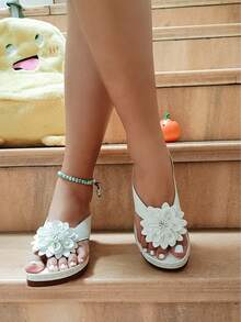 1 双手工花卉装饰木纹高跟女式凉鞋，舒适优雅加大码一脚蹬人字拖，适合工作/派对/节日礼物/活动 - 白色 - 查看 4