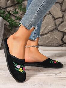 Fashionable New Embroidered Slip-On Slippers, Suitable For Indoor And Outdoor Wear - Black - View 6