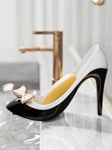 1pc Bathroom High Heel Shaped Soap Dish, Creative Home Storage Box Bathroom Vanity Luxury Suction Cup Soap Holder, High-End Draining Soap Box, Bathroom Cleaning Supplies