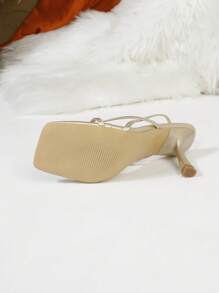 Sandalias de tacón alto con punta puntiaguda para mujer, sandalias de moda con volantes