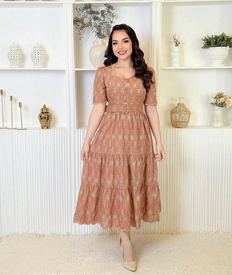 Elegant Midi Dress In 3D Laise Lined With Perfect Fit – Size M, G And GG - 棕色磁磚 - 查看 5
