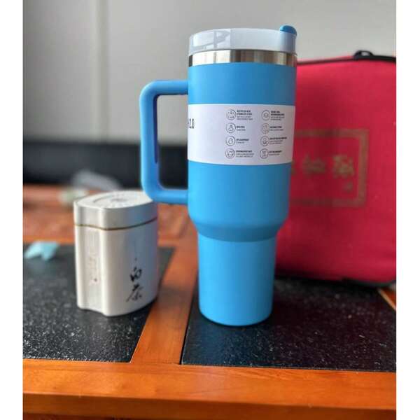 Vaso térmico de 40 oz con asa, botella de agua de acero inoxidable de doble pared al vacío aislada, artículo de verano premium, portátil y práctico, termo para café con hielo, ideal para acampada, senderismo, conducción, viajes, ideas de regalo perfectas para volver al colegio