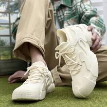 Men Skateboarding Shoes