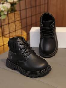 1 par de botas elásticas para niños, tela de PU de unicolor suave y cómoda, diseño de cuello elástico ajustado, cordones delanteros y punta redonda, suela gruesa y cálida que aumenta la altura, estilo británico de moda, botas de tobillo adecuadas para niños y niñas para uso diario casual en interiores y exteriores en otoño/invierno, nuevo - Negro - Ver 4