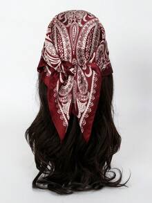 1条佩斯利花纹波西米亚风头巾，可作沙滩时尚围脖或连衣裙使用