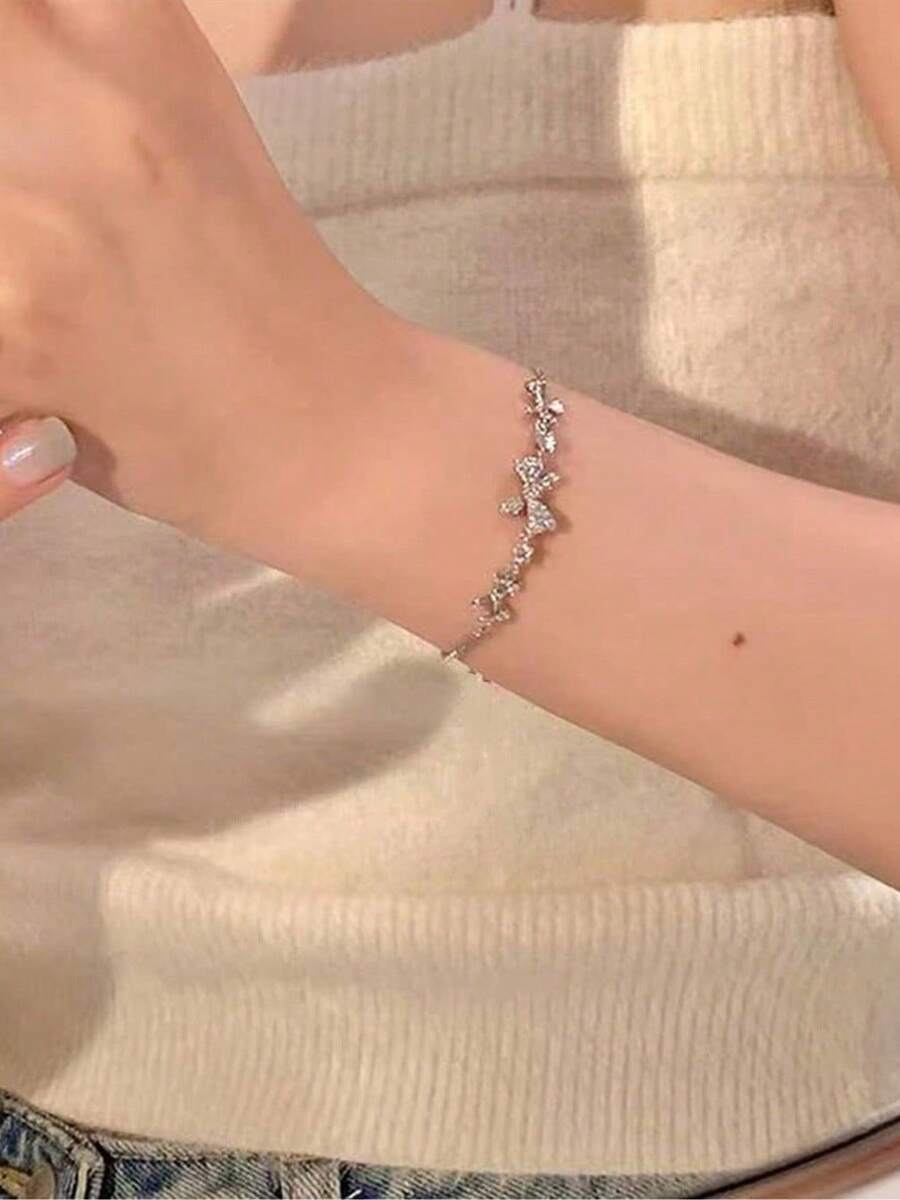 1pc Women's Bow Bracelet, Simple & Versatile Zirconia Bracelet, Fashion & Personalized, Gift For Holidays - Silver - View 1
