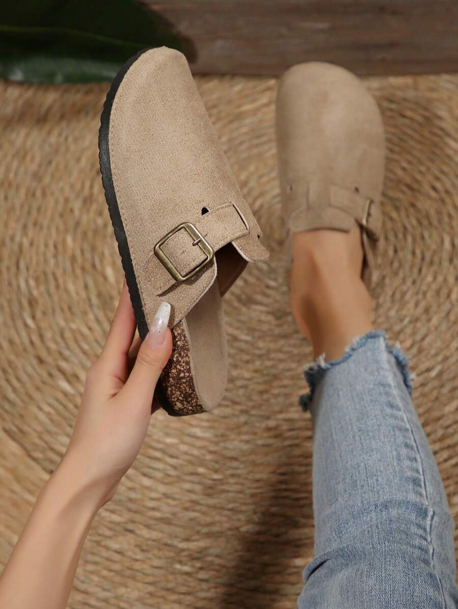 2025新款女士夏季平底金属扣复古百搭穆勒拖鞋，时尚休闲轻便舒适无后跟凉鞋