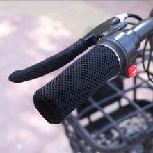 Un set di manubri per bicicletta ergonomici - antiscivolo, assorbenti del sudore, traspiranti e confortevoli, in grado di migliorare il controllo e ridurre l'affaticamento delle mani - nero, accessorio universale per bicicletta adatto a tutte le stagioni, design della presa alla moda, superficie di presa testurizzata