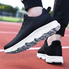 Zapatillas deportivas casuales para hombres de talla grande, malla transpirable, zapatillas de correr duraderas, precio especial al por mayor