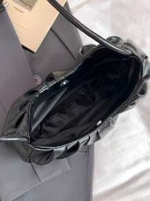 时尚轻巧的新月形褶皱商务包，适合少女、大学生、年轻专业人士和办公室职员，非常适合办公室、学校、工作、商务活动、通勤、户外活动、旅行和社交场合