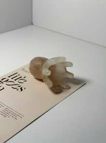 1 件按摩器、章鱼形按摩器、握持舒适、头发、美发工具、护发、学校、返校、旅行、旅行必需品、家居必需品、水疗、按摩工具、按摩、按摩器、水疗