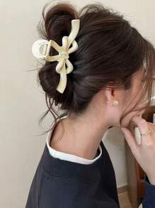1pc Korean Style Elegant Bowknot Gold Label Hair Clip, Large Size Suitable For Thick Hair, Stylish Barrette For Occiput Hair Accessories Women Claw Clip