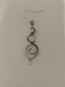 1 对复古波西米亚风镂空几何无限符号耳环，适合女性日常佩戴和送礼，四季皆宜，女士时尚配饰