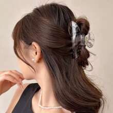 1pc Lace Pattern Claw Clip, Medium Size, Sophisticated Mature Bun Hairstyle Hair Claw, New Hair Accessory Hair Accessories