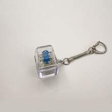 1个减压键盘键帽挂件 - 多色可选，带扣环，适用于机械键盘 - 完美的 情人节礼物和时尚配饰