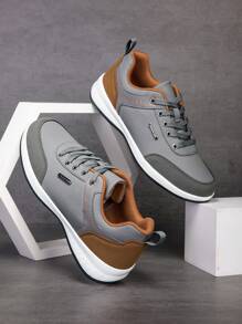 1 par de zapatos casuales de verano antideslizantes y transpirables para hombres, zapatillas marrones de alta calidad, zapatos casuales de negocios cómodos. [Nota: Pida un número de talla talla grande grande ya que son pequeños]