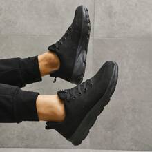 Zapatos deportivos casuales para hombres de talla grande, de tela de malla transpirable, zapatos de running duraderos para carretera, precio especial al por mayor