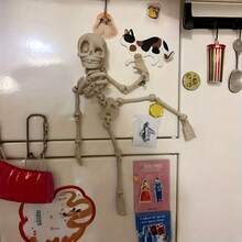 1pc Magnetic Moving Skeleton Fridge Magnet - Vintage Skeleton Theme, Durable Plastic Octagon Design, Funny Gift - Great For Kitchen & Dining Decor, Cute Fridge Magnet, Humorous Skeleton Shape, Lightweight Home Accessory, Fun Decoration, Perfect Halloween Gift, Day Of The Dead Decor