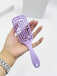 1支粉色镂空发梳，干湿两用，适用于理发店、美容院、返校季、旅行度假等场合，是美发爱好者的理想之选。这款发梳套装包含多种发梳，包括梳子、梳子、解结梳、球形梳、迷你发梳套装、木梳、梳子、解结梳、发梳、美发设备、发型设计、美发、发梳、梳子套装、梳子、卷发梳、解结梳、女士发梳、理发师配件、理发店、美发设备。 - 彩色 - 查看 11