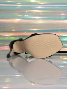 女士方头纯色漆皮交叉踝带细高跟凉鞋，优雅时尚派对正装鞋，黑色 - 黑色 - 查看 6