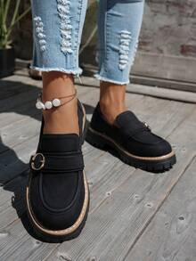 Nuevos mocasines de mujer estilo universitario para otoño 2025, con diseño de patchwork y costura, suela gruesa y hebilla metálica; Bailarinas minimalistas retro de punta redonda, versátiles y casuales, adecuadas para primavera y otoño, para ir al trabajo, de compras, a la escuela y a fiestas