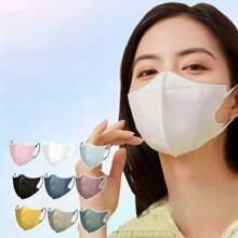 10pcs -50pcs New Thin Morandi 3D Disposable Mask, Unisex, Dust-Proof Mask Minimizes Face Size, White Mask Material No Dye No Odor, Other Colors May Have Slight Odor After Airing, Mask Size Details In Picture, Black & White Are Premium Quality, Colored Are Standard Quality. Recommend Purchasing Black & White.