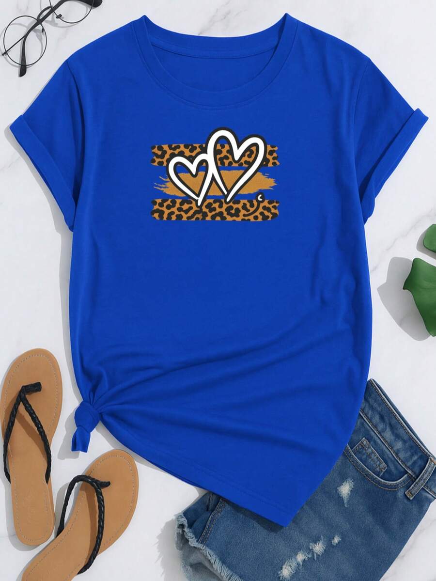 Camiseta de manga corta con estampado de CORAZONES DE LEOPARDO, de cuello redondo, playeras para mujer, blusas gráficas para mujer - Azul Rey - Ver 1