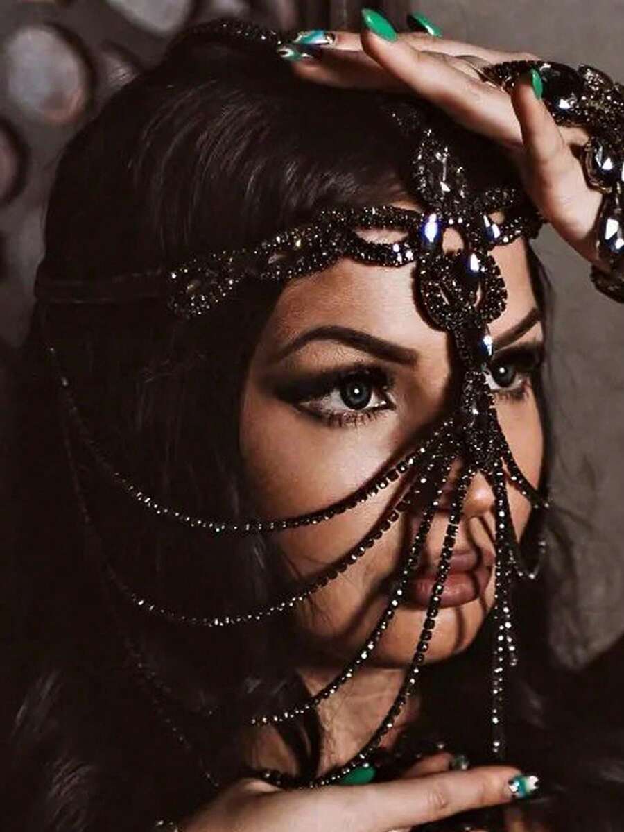 1pc Exaggerated Rhinestone Black Mask, European & American Style Makeup Party Accessory For Women