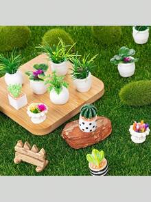 4/2PCS Mini Artificial Potted Plant,Artificial Mini Succulent Plants, Realistic Simulation Of Bonsai And Floral Greenery, Durable Resin Square Pot, Mini Garden, Versatile Ornament For Universal Holiday Decorations,Suitable For Dollhouse Decoration, Christmas Birthday Present, DIY Handicrafts, For Home Living Room, Desktop Center, Windowsill, Office Decor, Wedding Party Decoration 1pc