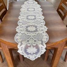 1 件优雅米色刺绣桌旗，采用涤纶面料制成，适用于餐桌、咖啡桌、酒吧、梳妆台、小家电，非常适合婚礼、派对、节日、庆典和日常使用、万圣节、圣诞节主题装饰，尺寸选项：15.7 * 37.4 / 43.3 / 64.9 英寸