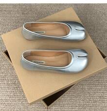 Women Flat Sandals - Silver - View 11