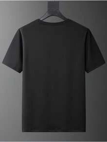 Camisetas a juego para parejas - Diseño gráfico de corazón romántico, negro con corazones blancos, camisetas de cuello redondo de manga corta para citas, atuendos de primavera, verano y otoño, lavables a máquina - Camiseta negra individual para hombre - Ver 2