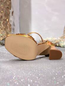 10.5 厘米粗跟防水台闪亮水钻方头金色女式高跟鞋，水钻装饰带露趾正装鞋 - 金色 - 查看 6