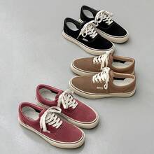 Men Skateboarding Shoes