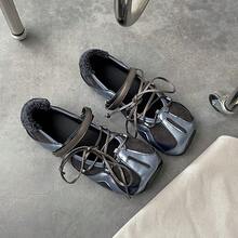 Women Flat Sandals - Black - View 9