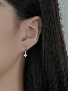 1 Pair Four-Leaf Clover Earrings, Fashionable Luxury Elegant Style Delicate Earrings Suitable For Daily Wear
