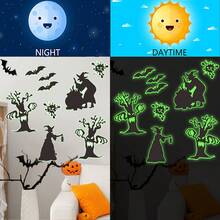 1/3/5 Stücke Halloween leuchtende grüne Wanddekoration, PVC Wandaufkleber - Hexe und schwarze Katze auf Besen reitend, Kürbis Geist toter Baum Monster Fledermaus Illustration leuchtende Aufkleber, Heimdekoration, Heim- und Partydekoration, glatte Oberfläche, geeignet für Halloween Weihnachten Wanddekoration, einfach anzubringen, Heimdekoration, Halloween Party Dekoration, einfach anzubringen, Zubehör für Spukhaus Heimdekoration, Halloween Weihnachtsgeschenke
