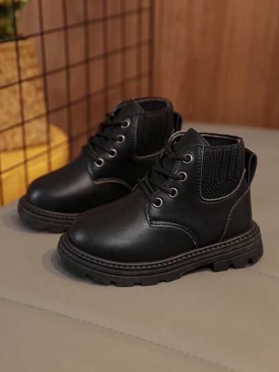 1 par de botas elásticas para niños/niñas pequeños, de PU de unicolor suave y cómodo, con cuello elástico, cordones delanteros, puntera redonda, suela gruesa y cálida, elevada, estilo británico de botas cortas, adecuadas para niños y niñas, para interior/exterior, nuevas para otoño/invierno