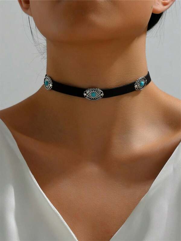 1pc Black Bohemian Vintage Silver Metal Flower Short Necklace, Western Cowgirl Turquoise Choker Necklace For Women, Suitable For Daily Wear